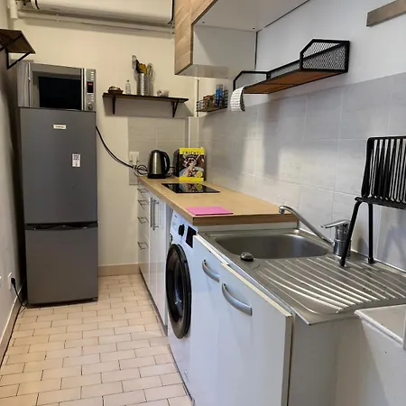 Apartman Centre Cozy Relaxing With Double & Sofa Bed